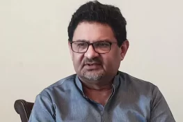 پاکستان میں غربت کے خاتمے کے لیے مفتاح اسماعیل کی تجاویز