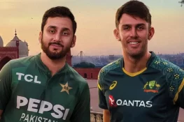 ٹی ٹوئنٹی سیریز کا آغاز: پاکستان نے آسٹریلیا کے خلاف ٹاس جیت کر بیٹنگ کا انتخاب کر لیا