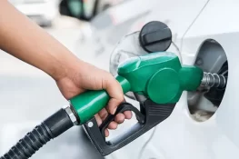 ملک میں پیٹرولیم مصنوعات کی قیمتوں میں مزید کمی کا امکان