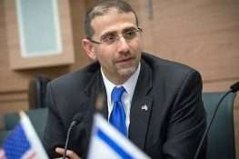 امریکا ایرانی سپریم لیڈر کو قتل کرے گا: سابق امریکی سفیر