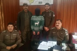 گجرات پولیس کی اشتہاری مجرمان کے خلاف کارروائی، قتل کیس میں مطلوب ملزم گرفتار