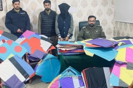 ککرالی پولیس کا پتنگ بازی کے خلاف بڑا کریک ڈاؤن، ملزم گرفتار اور سینکڑوں پتنگیں برآمد