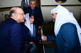 صدر آصف علی زرداری چار روزہ سرکاری دورے پر متحدہ عرب امارات پہنچ گئے