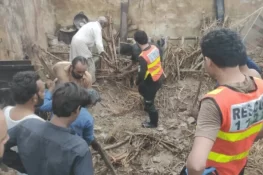 چارسدہ میں شادی کا گھر ماتم میں بدل گیا، چھت گرنے سے 6 جاں بحق