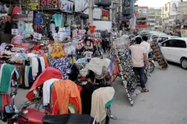 جہلم میں سائن بورڈز، تجاوزات اور غیر قانونی ویگن و چنگ چی اڈوں کی بھرمار، شہری شدید مشکلات کا شکار