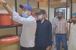 گجرات میں ناقص خوراک کے خلاف کریک ڈاؤن، پنجاب فوڈ اتھارٹی کی 163 مقامات پر کارروائیاں
