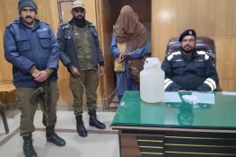 کھاریاں پولیس کی کارروائی، منشیات اور اسلحہ برآمد