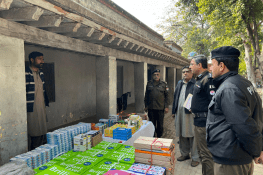 ڈی پی او جہلم طارق عزیز سندھو کا اسٹیشنریز اور دفتری سامان کے معائنے کا دورہ