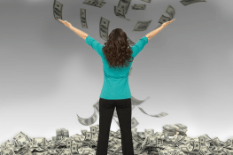 امریکی خاتون نے معمولی غلطی سے جیت لیا 2 لاکھ 50 ہزار ڈالر کا جیک پاٹ