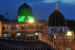 ملک بھر میں شبِ معراج آج مذہبی عقیدت و احترام سے منائی جائے گی