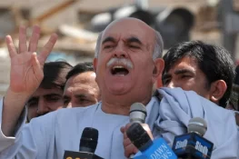 محمود اچکزئی کا قومی اسمبلی میں خطاب: فوج کو سلام، حق حکمرانی کا مطالبہ برقرار