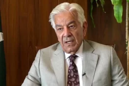 اپوزیشن لیڈر کا بیان غیر ذمے دارانہ، پاک فوج پورے ملک کی نمائندہ ہے: خواجہ آصف