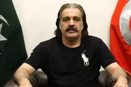 عمران خان کی صحت کے مسئلے کے حل تک دھرنا جاری رکھا جائے گا:علی امین گنڈا پور