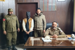 گجرات پولیس کی منشیات فروشوں کے خلاف کارروائی،ملزم گرفتار