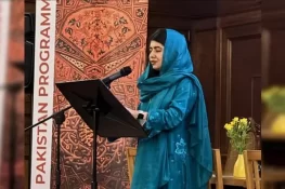 ملالہ یوسفزئی کی پاکستانی طالبات کے لیے اعلیٰ تعلیم کا نیا دروازہ، آکسفورڈ اسکالرشپ کا اعلان