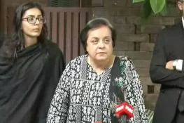 شیریں مزاری کو ایمان مزاری اور ہادی علی چٹھہ سے جیل میں ملاقات کی اجازت