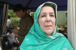 راولپنڈی: بانی پی ٹی آئی کی بہن نورین نیازی گر کر زخمی