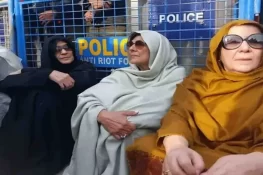 اڈیالہ جیل کے اطراف سیکیورٹی ہائی الرٹ، عمران خان کی بہنیں روک لی گئیں