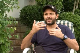 شاہد آفریدی کا افغانستان پر پیغام: انڈیا کے ایجنڈے پر عمل صرف ہزیمت کا باعث بنے گا