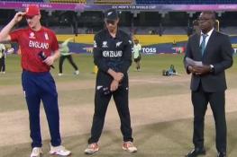 ٹی ٹوئنٹی ورلڈکپ: نیوزی لینڈ نے انگلینڈ کے خلاف ٹاس جیت کر بیٹنگ کا فیصلہ