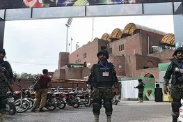 پی ایس ایل میچز: لاہور میں ہائی الرٹ سکیورٹی، 5 ہزار سے زائد اہلکار تعینات