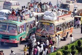 کراچی: ڈیزل مہنگا ہونے سے بسوں کے کرایے میں اضافہ، کم از کم 50 روپے مقرر