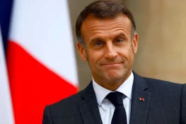 فرانس کبھی آبنائے ہرمز کھلوانے کے آپریشن میں حصہ نہیں لے گا: صدر میکرون