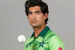 نسیم شاہ پر پی سی بی کا 2 کروڑ روپے جرمانہ