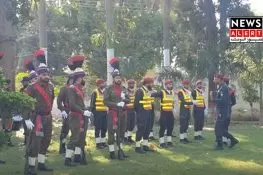 یومِ پاکستان کی مناسبت سے جہلم میں پروقار پرچم کشائی تقریب، انتظامیہ و سکیورٹی اداروں نے حصہ لیا