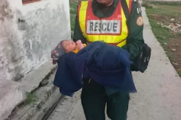 سوہاوہ: خالی پلاٹ سے نومولود بچی برآمد، ریسکیو 1122 نے محفوظ کر لیا