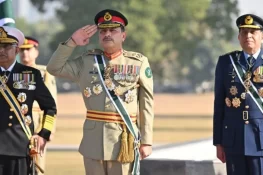 یومِ پاکستان پر مسلح افواج کا عزم، قیادت نے قوم کو اتحاد اور استحکام کا پیغام دے دیا