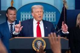 ایران میں گرنے والے ایف-15 کے آفیسر کی بحفاظت بازیابی، امریکی صدر کی تصدیق