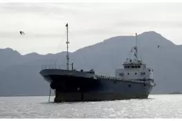 آبنائے ہرمز کی ناکہ بندی: امریکی اعلان، خطے میں کشیدگی میں اضافہ