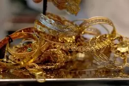 پاکستان میں سونے کی قیمت میں بڑی کمی، فی تولہ 8 ہزار روپے سے زائد سستا