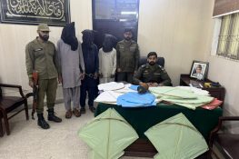 گجرات میں پتنگ فروشوں کے خلاف کریک ڈاؤن تیز، 3 ملزمان گرفتار