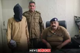 گجرات پولیس کا بڑا کریک ڈاؤن، منشیات اور ناجائز اسلحہ برآمد، 3 ملزمان گرفتار