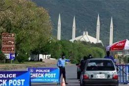اسلام آباد میں سخت سیکیورٹی، ریڈ زون سیل، ٹرانسپورٹ بندش سے شہریوں کو مشکلات