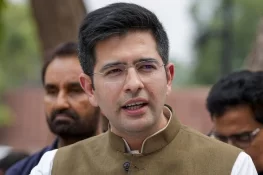 راگھو چڈھا اور ہربھجن سنگھ پر ’غداری‘ کے الزامات، گھروں کے باہر احتجاج