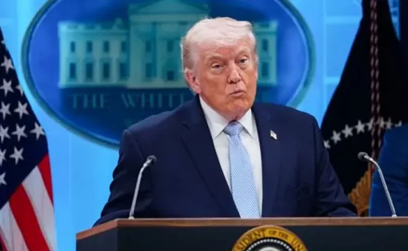 ایران کے خلاف سخت بیان، ٹرمپ کی منگل تک مہلت اور بڑی کارروائی کی دھمکی