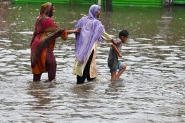طوفانی بارشوں کے پیش نظر ضلع جہلم میں نہروں اور ندی نالوں میں نہانے اور عبور کرنے پر پابندی عائد