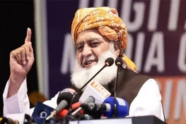 فضل الرحمان کا حکومت پر سخت تنقید، بدامنی اور سیاسی صورتحال پر سوالات اٹھا دیے