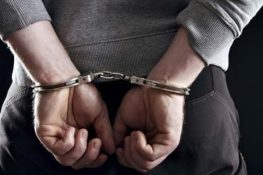 بھارت: بیوی نے جعلی اکاؤنٹ کے ذریعے شوہر کو پھنسوا کر گرفتار کرا دیا