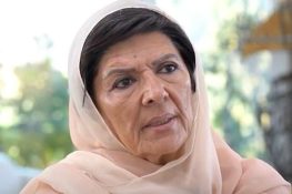 محسن نقوی سے ملاقات پر اختلاف، علیمہ خان نے لاعلمی کا اظہار کردیا