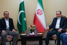 پاکستان کی سفارتی کوششیں تیز، فیلڈ مارشل عاصم منیر کی تہران میں عباس عراقچی سے اہم ملاقات
