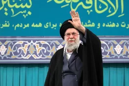 آیت اللہ خامنہ ای کی ماز جنازہ تہران میں ادا :برطانوی اخبار
