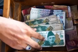 نئے مالی سال میں دفاعی اخراجات بڑھانے کی تجویز، بجٹ 3 ہزار ارب روپے تک پہنچ گیا