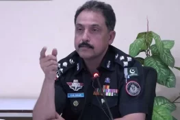 سخت جرمانے ہی ٹریفک قوانین پر عملدرآمد یقینی بنا سکتے ہیں، ڈی آئی جی ٹریفک کراچی