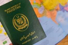 شہریوں کو بڑی سہولت: حکومت کا ڈور اسٹیپ پاسپورٹ ڈیلیوری سروس متعارف کرانے کا فیصلہ