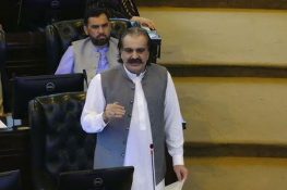 بجٹ بحث کے دوران علی امین گنڈاپور کی اپنی حکومت پر تنقید، وسائل کی تقسیم اور ترقیاتی منصوبوں پر سوالات