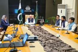 جہلم میں ترقیاتی و انتظامی کارکردگی کا جائزہ، عوامی سہولیات بہتر بنانے پر زور